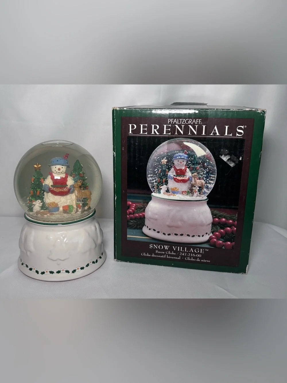 Pfaltzgraff Perennials Snow Village Musical Snow Globe Frosty the Snowman ☃️ ❄️